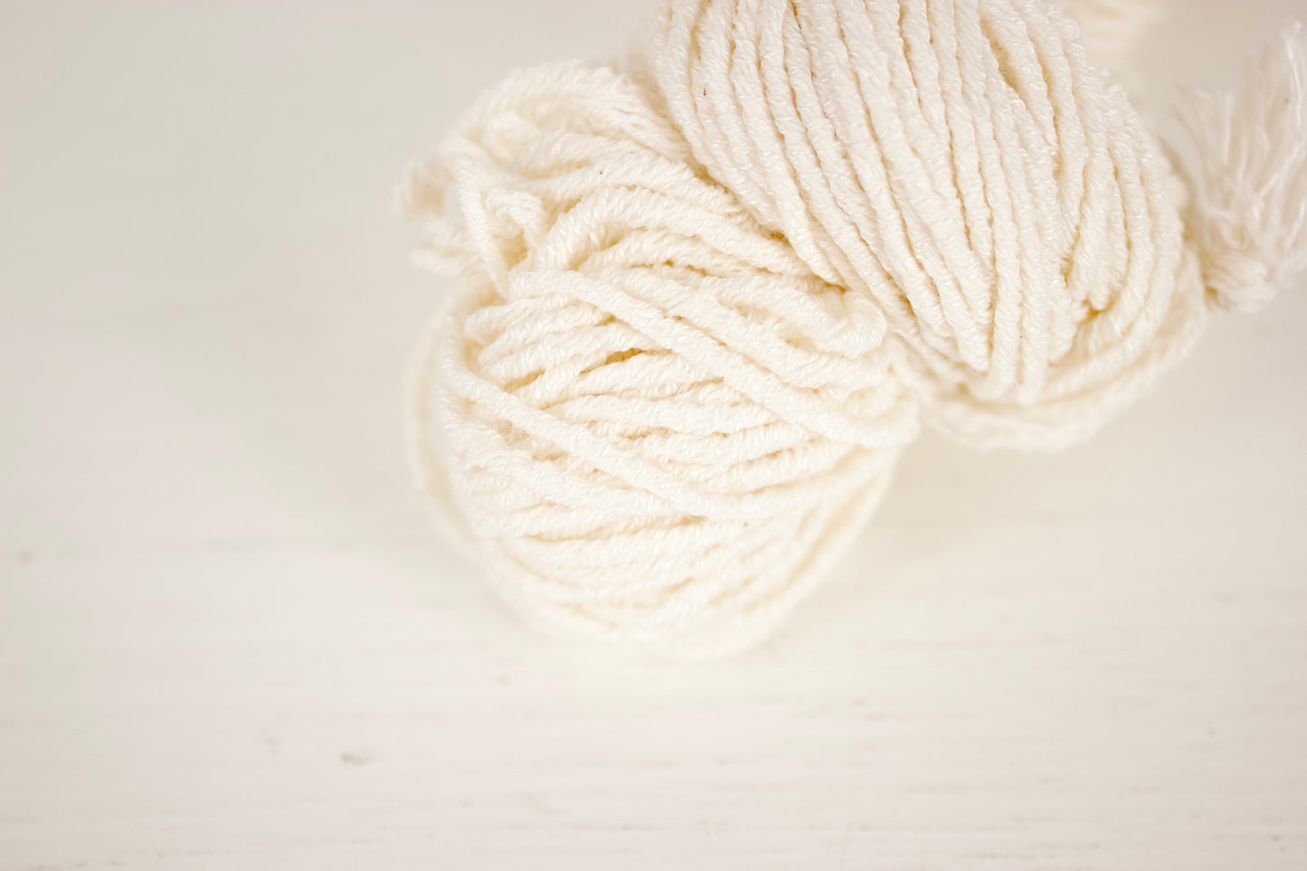 Wholesale Hyades - Vegan Stretchy Worsted Yarn Base for Dyers, undyed ecru, tencel, organic cotton, elastic