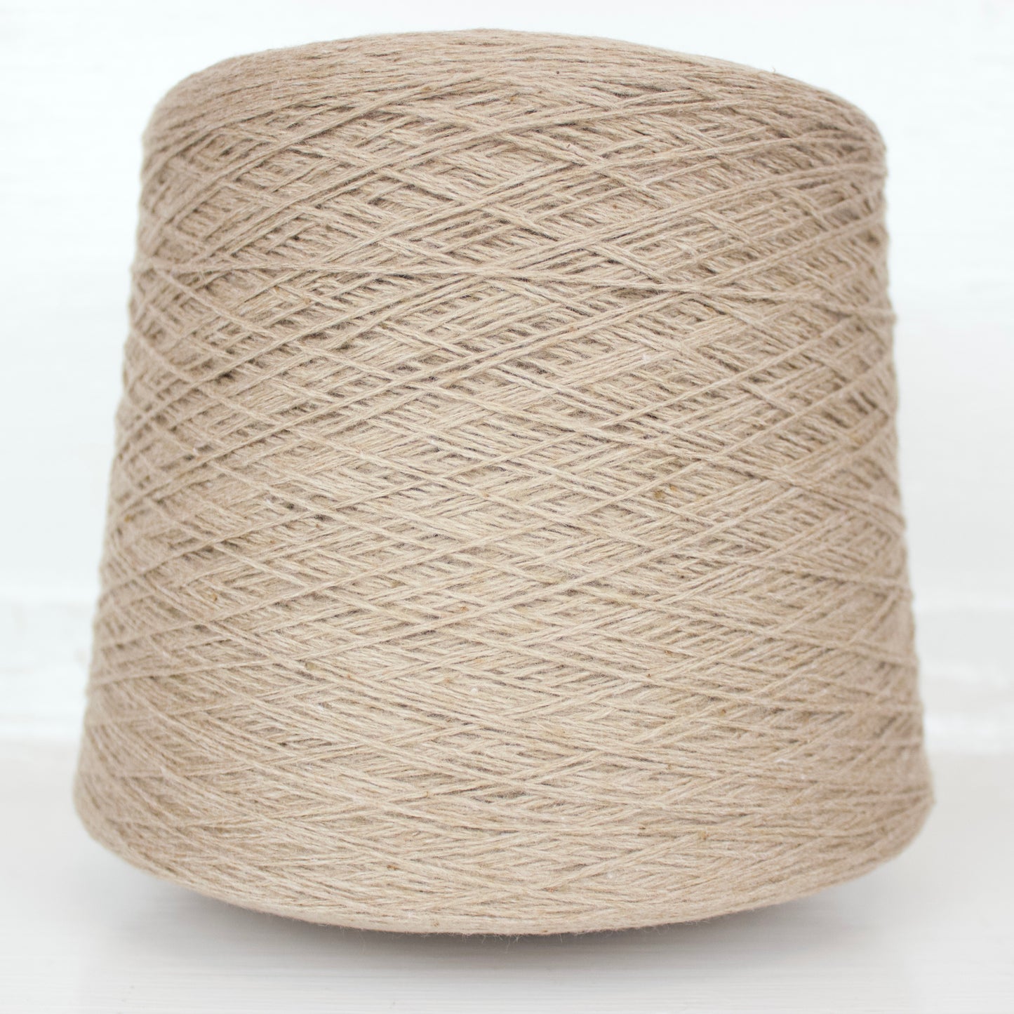 Pakucho doigte les cônes pour le tissage et les projets plus importants