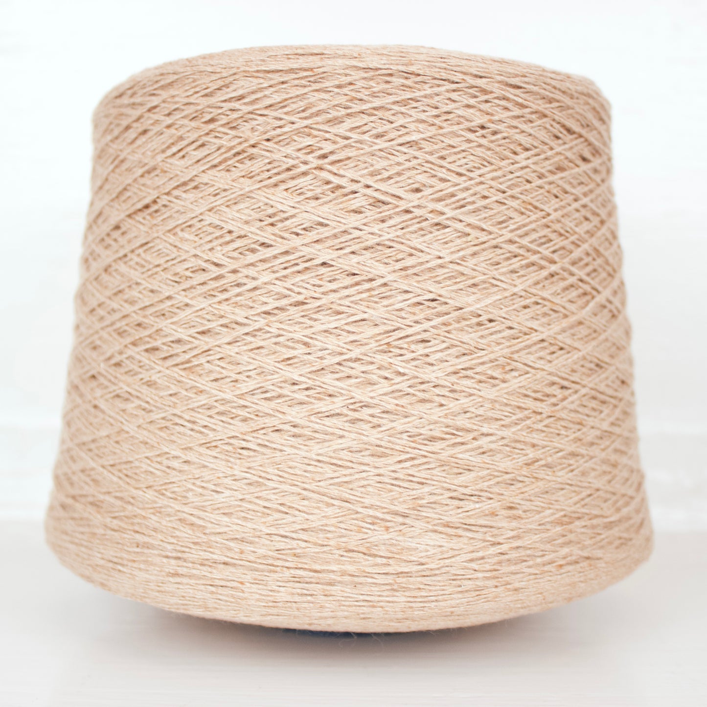 Pakucho doigte les cônes pour le tissage et les projets plus importants