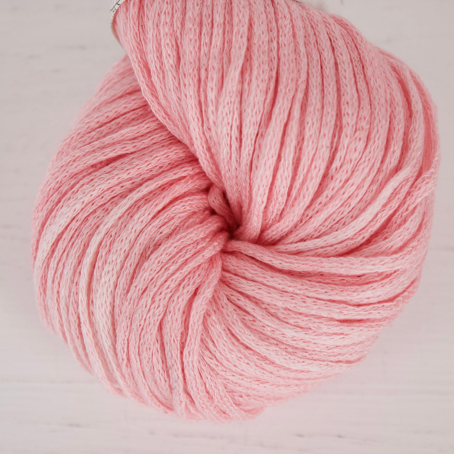Strawberry Macaron - Taika