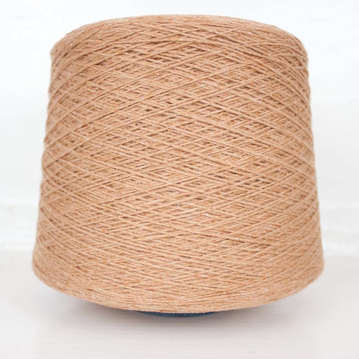 Pakucho doigte les cônes pour le tissage et les projets plus importants